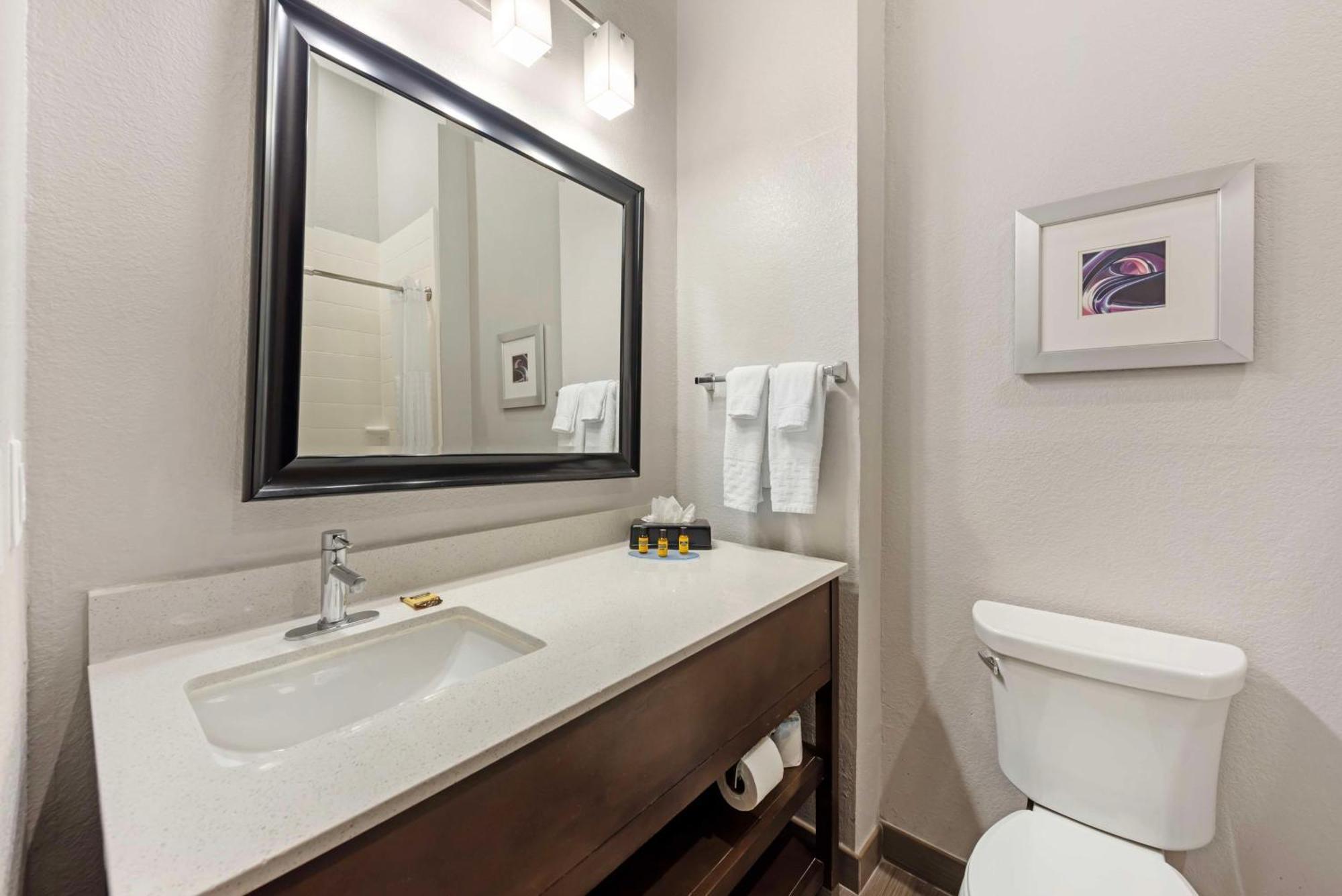 Western Austin & Hotel Buda