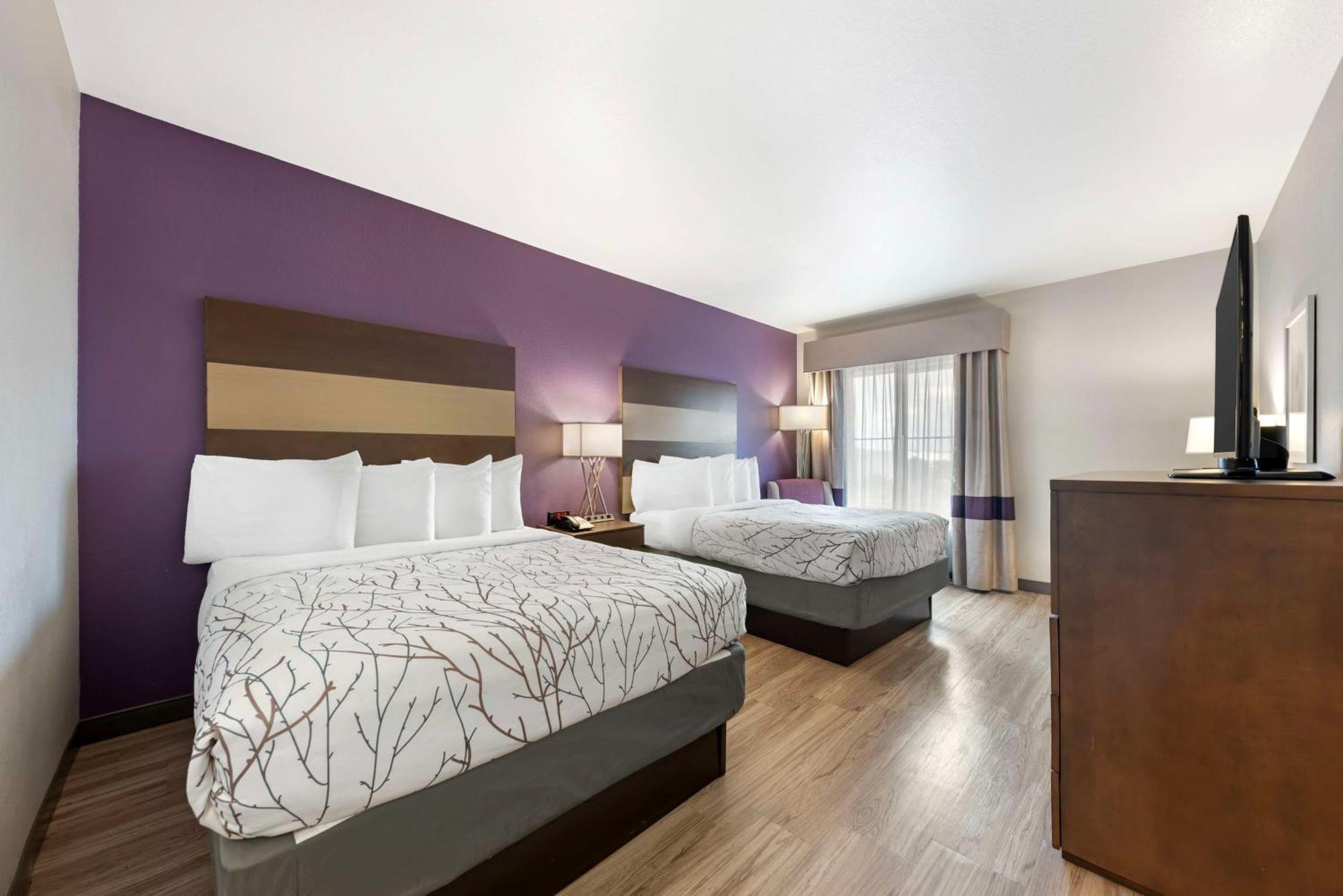 Western Austin & 3* Buda