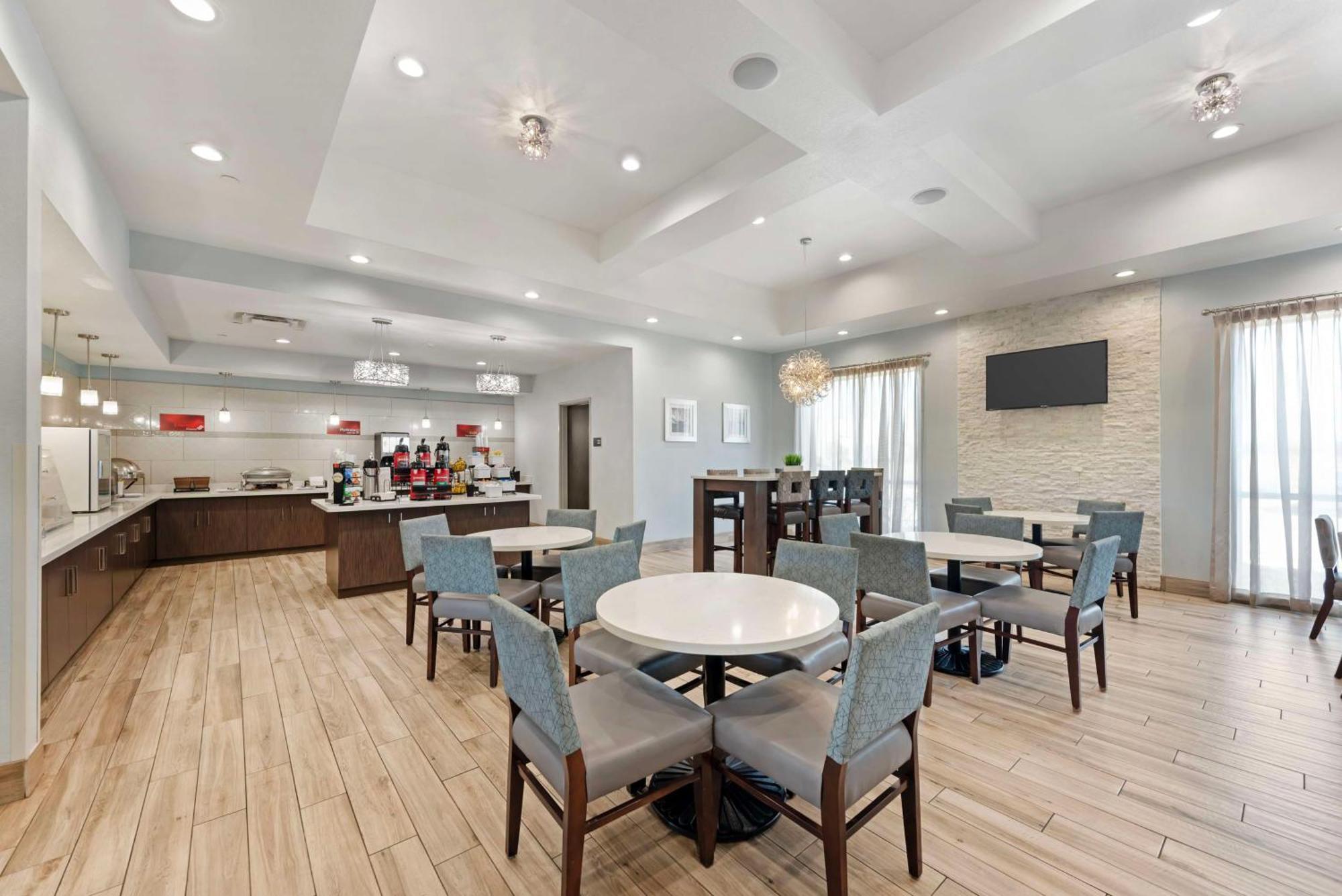 Western Austin & 3* Buda