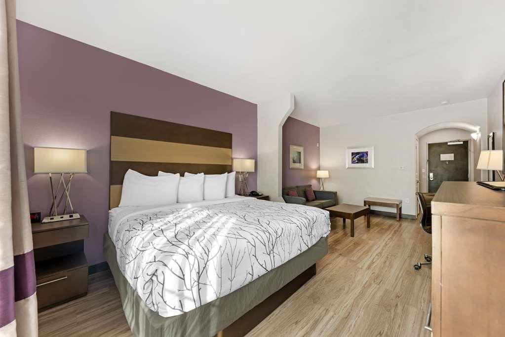 Western Austin & Hotel